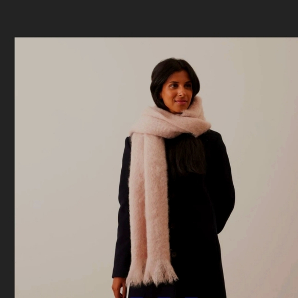 Mohair Scarf Color: Blush
